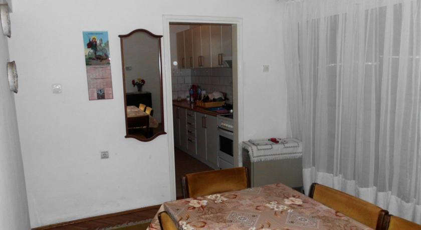 Апартаменты Apartments Konak Šarene Taljige