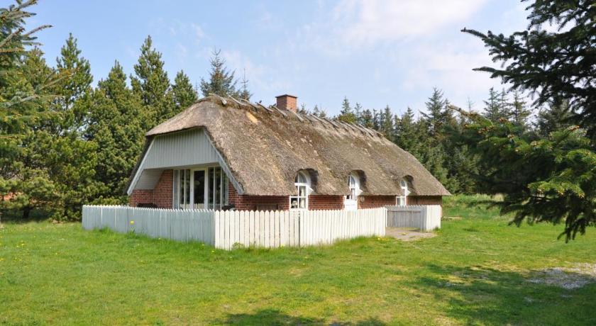 Апартаменты Holiday home Bækbyvej 62