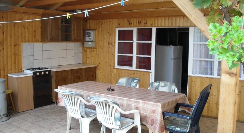 Demeter Apartman