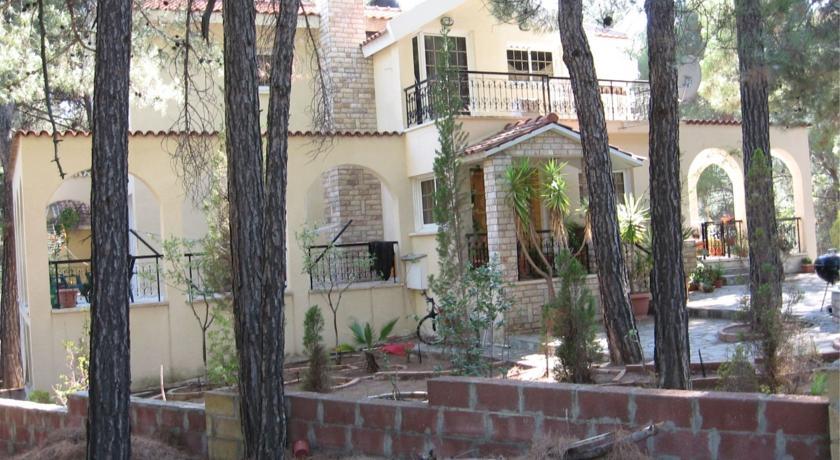 Отель House in Mountain