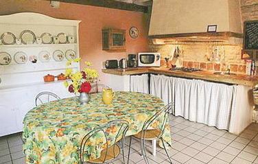 Апартаменты Holiday home Saone et Loire J-758