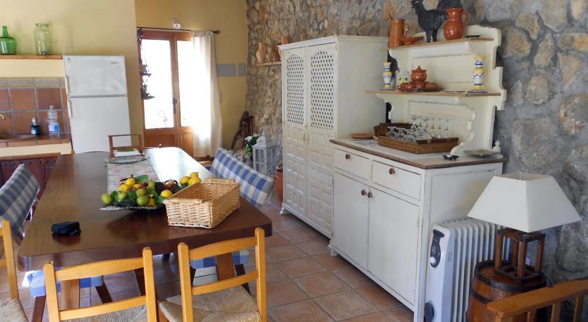 Отель Country house Casa en Serra Tramuntana-Caimari