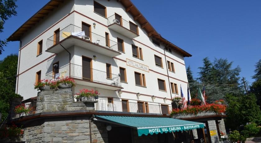 Отель Hotel Val Carlina