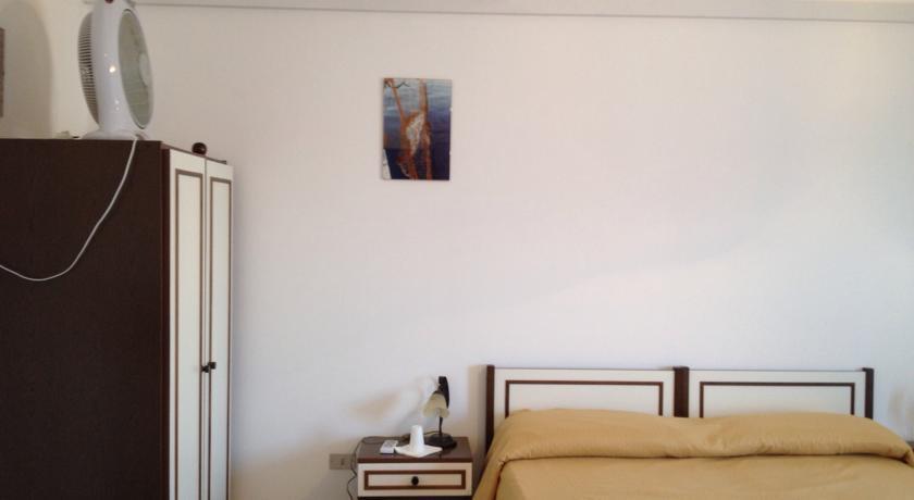 Мини-отель B&b La Scogliera