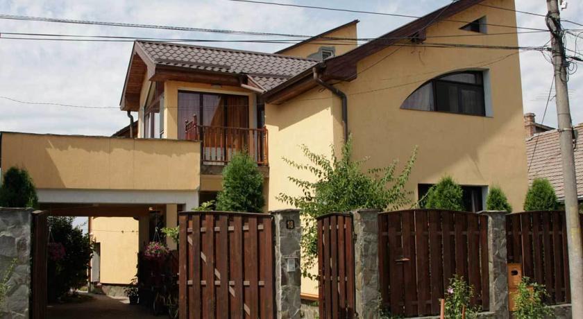 Апартаменты Bauer Apartment