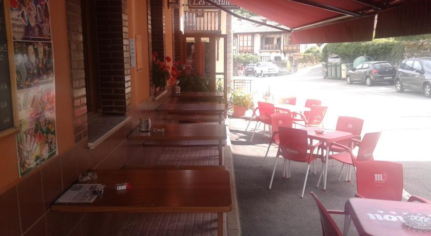 Гостевой дом Hostal Les Bedules