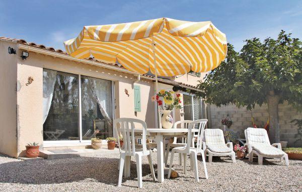 Апартаменты Holiday home Entraigues/Sorgue MN-953