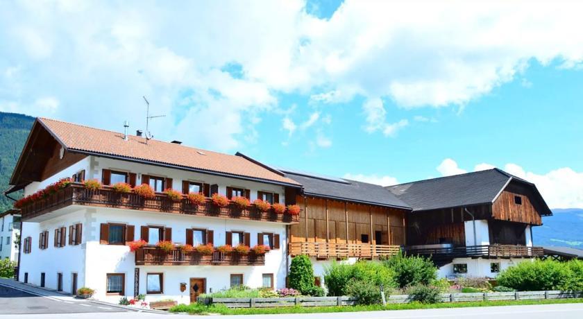 Отель Niedermairhof