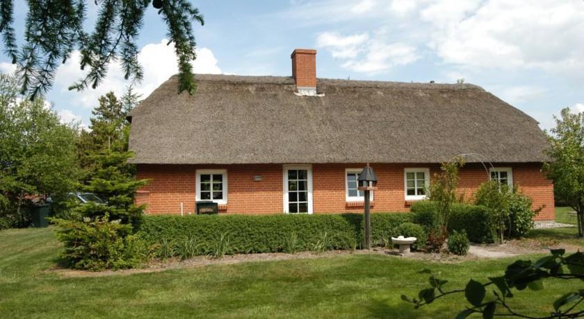 Апартаменты Holiday home Vester Mosevej 90