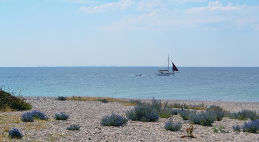 Апартаменты Holiday home Knebel QR-1757