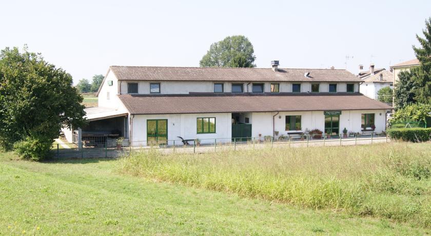 Отель Agriturismo La Valbona