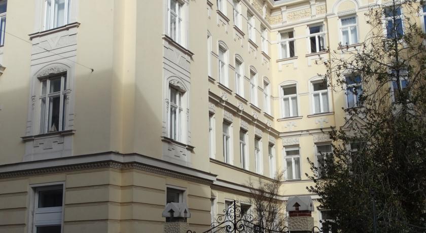 Altbau-Garconniere Schulgasse