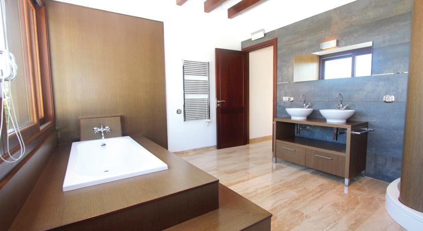 Апартаменты Holiday home Lloseta 41