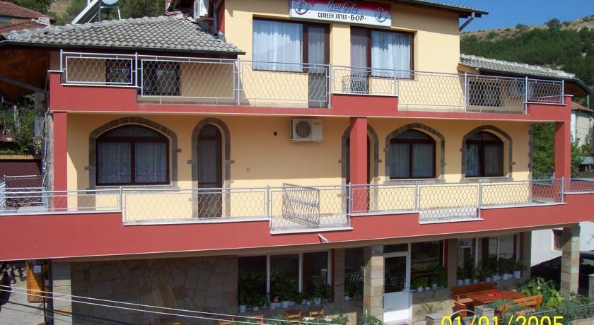 Отель Hotel Bor