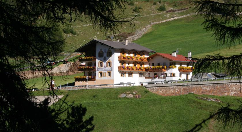 Отель Hotel Alpenfriede