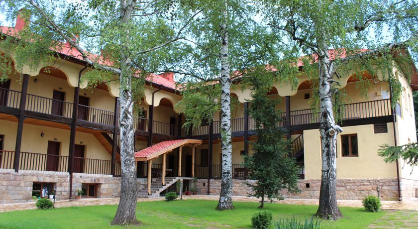 Отель Complex Pod Chardaka Lopushna