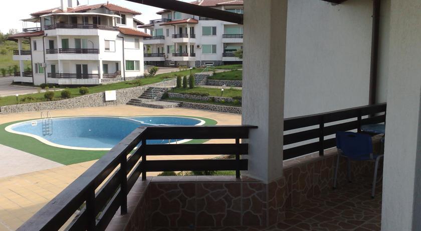 Апартаменты Caprice Apartment in Kiten