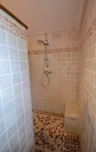 Апартаменты Holiday home Menerbes J-772