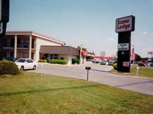 Отель Econo Lodge North