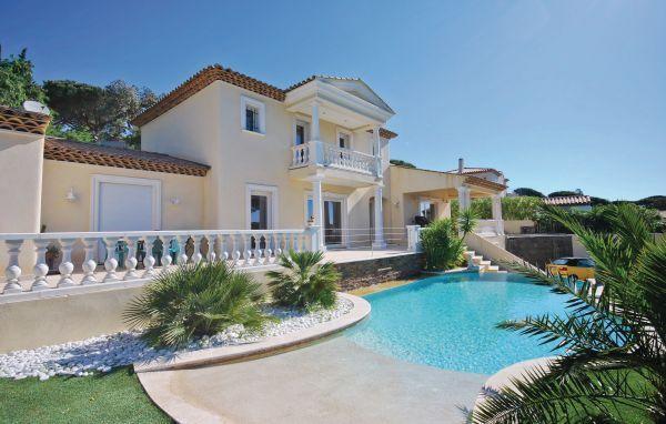 Апартаменты Holiday home Les Issambres ST-1483