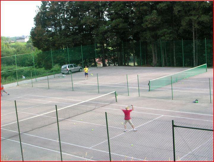 Отель Aldea Guntin - Camping Cañiza