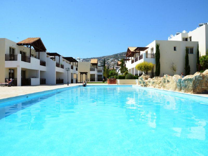 Апартаменты Savanna Apartment