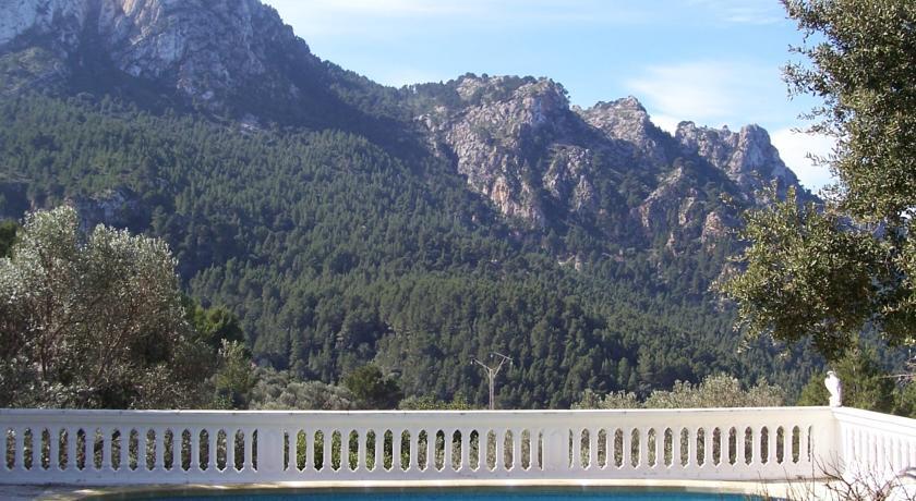 Вилла Coll Des Pi