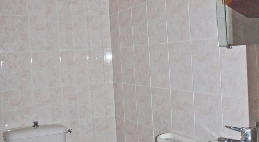 Апартаменты Holiday home Kerbors WX-1650