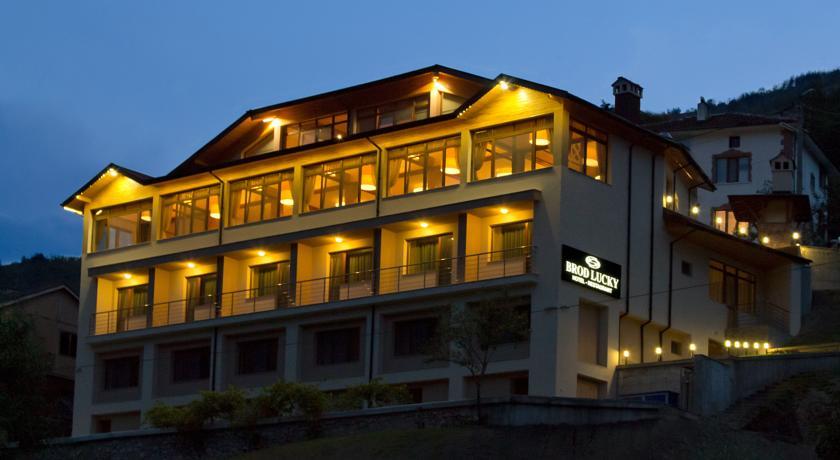 Отель Hotel Brod Lucky