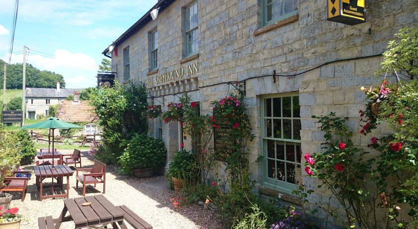 Отель The Greyhound Inn