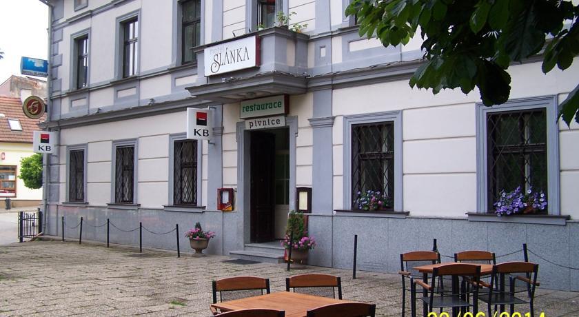 Отель Hotel Slánka