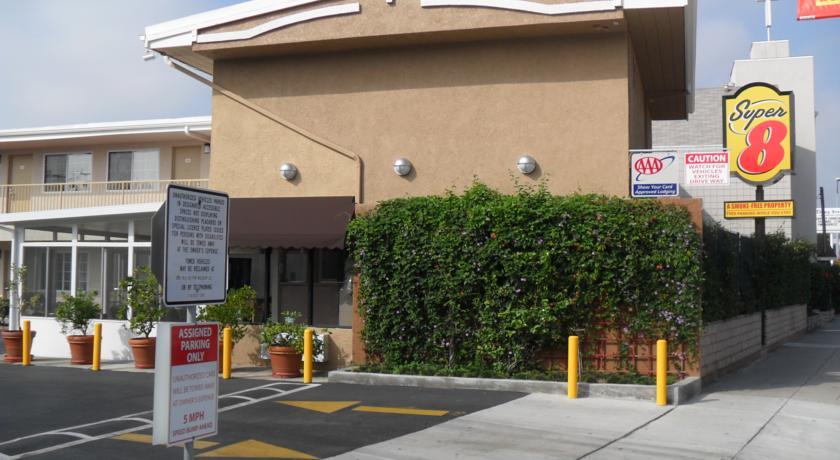 Отель Super 8 Culver City
