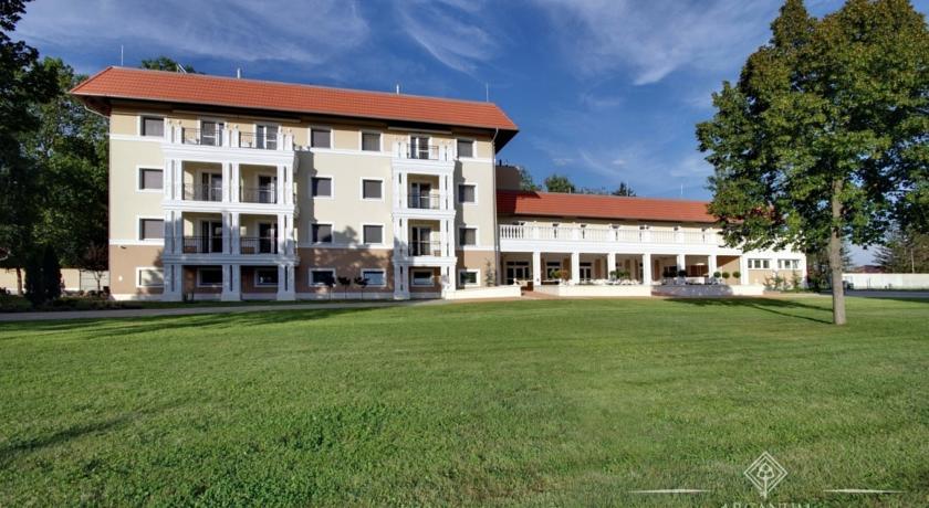 Отель Arcanum Hotel
