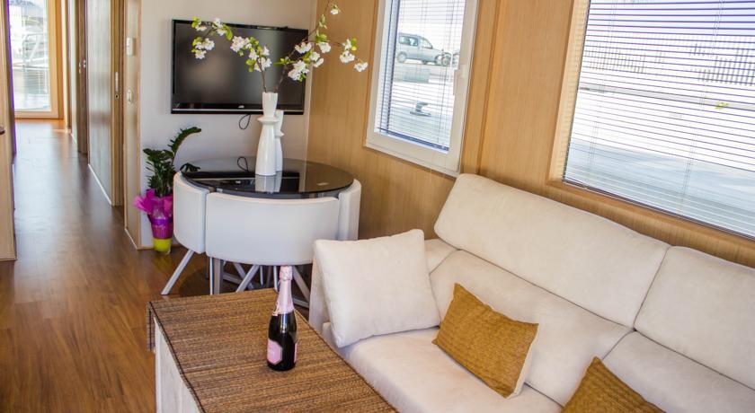 Marina Floating Home