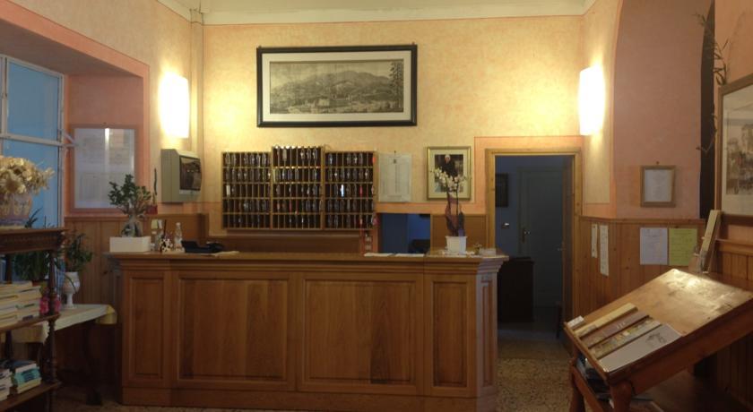 Отель Grand Hotel Vallombrosa