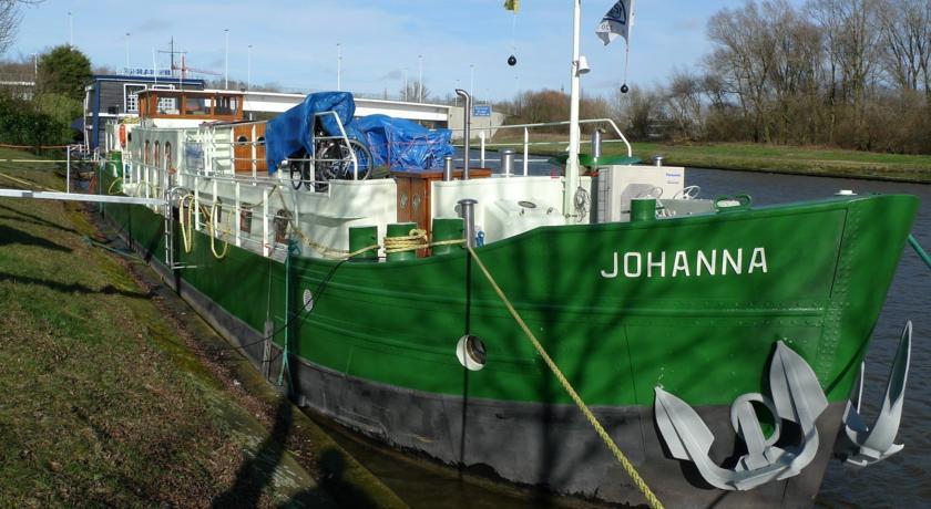 B&B Barge Johanna