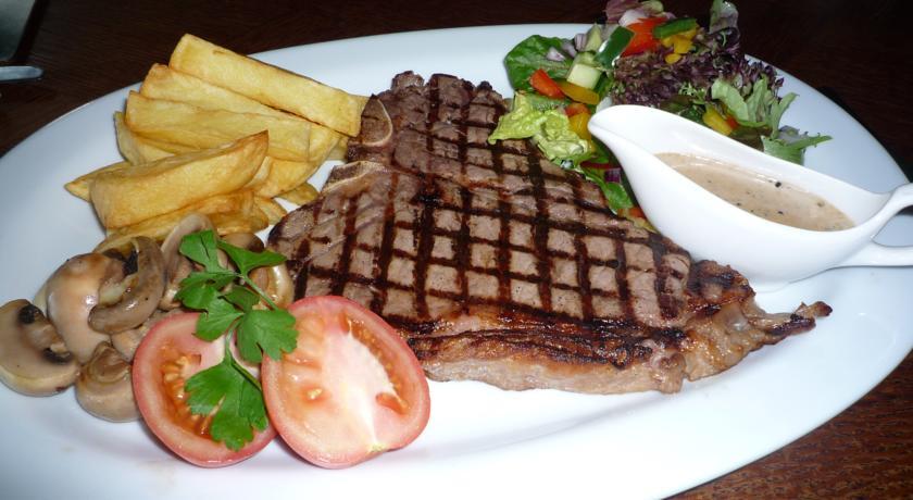 Отель The Highland Drove Inn