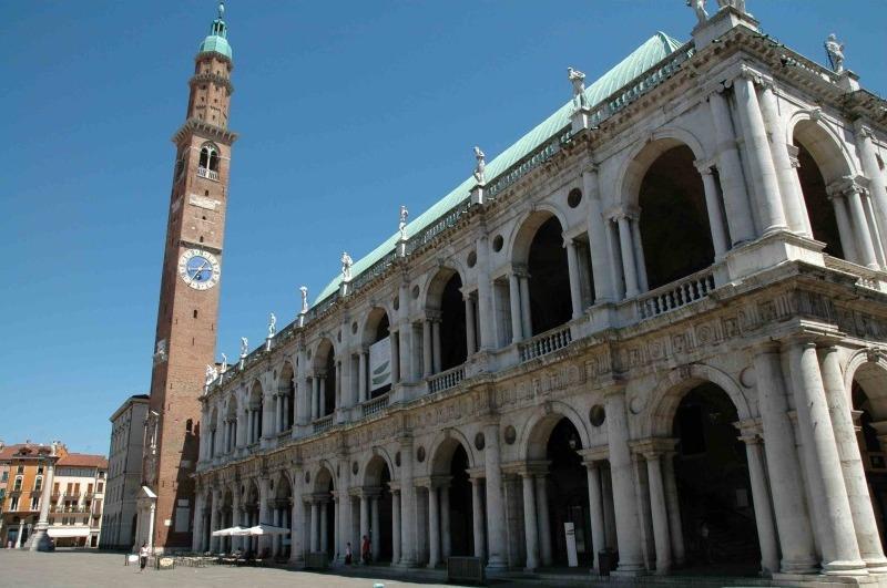 Апартаменты New apartment in Vicenza center