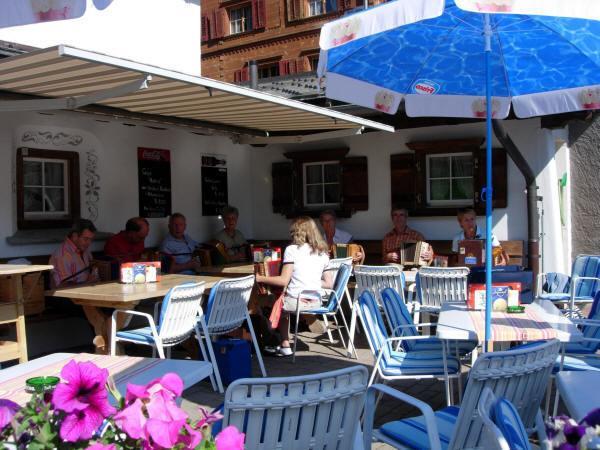Отель Hotel Madrisajoch