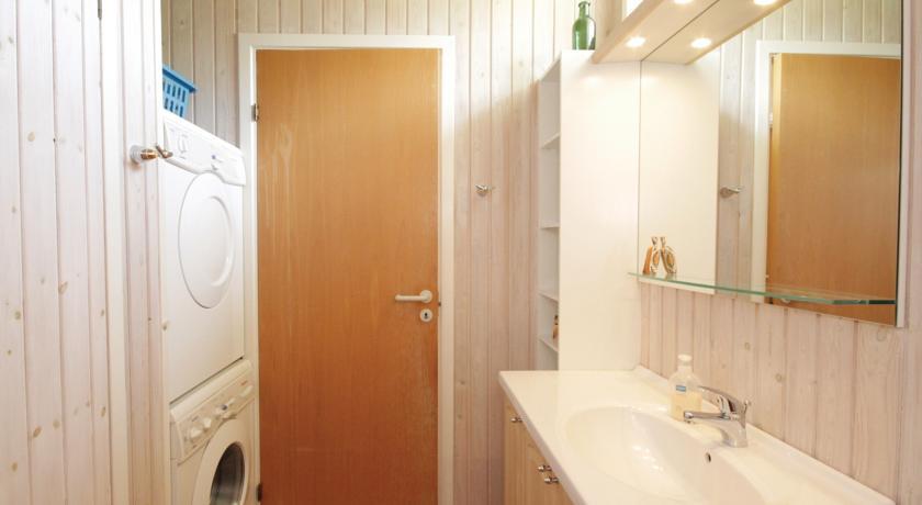 Апартаменты Holiday home Hvide Sande 39