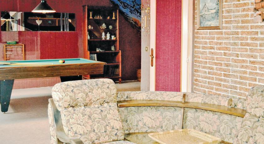 Апартаменты Holiday home Romery UV-1183