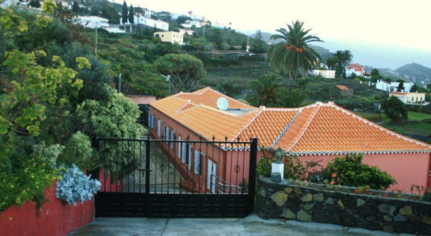 Апартаменты Finca Kardala