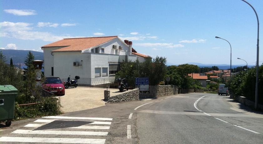 Гостевой дом Apartments & Rooms Strčić Petra