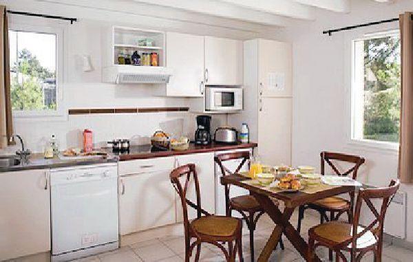 Апартаменты Apartment Le Verdon Sur Mer MN-1681