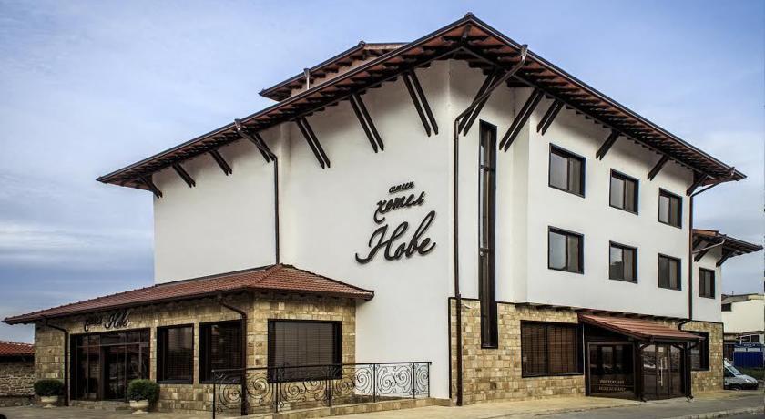 Отель Hotel Nove