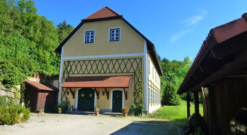 Апартаменты Ferien am Schloss Wald