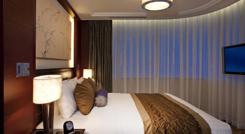 Отель Radisson Blu Plaza Hotel Tianjin