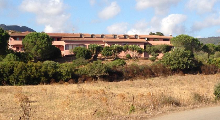 Отель Hotel Golfo del Leone