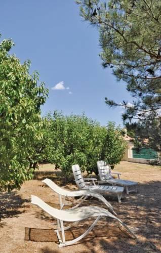 Апартаменты Holiday home Puyricard AB-1011