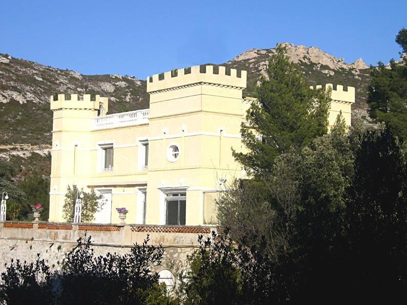 Château de l'Aroumias